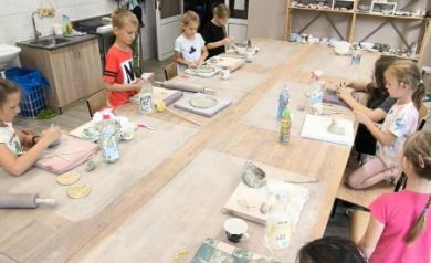 Warsztaty ceramiczne w Strzeleckim Ośrodku Kultury. 