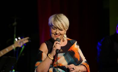 Śpiewająca Krystyna Stańko