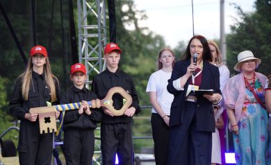 Przekazanie kluczy do bram miasta mieszkańcom 